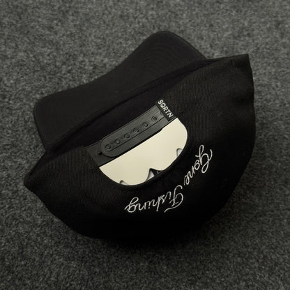 SQRTN Öring 120 Black Cap with Fish Rose