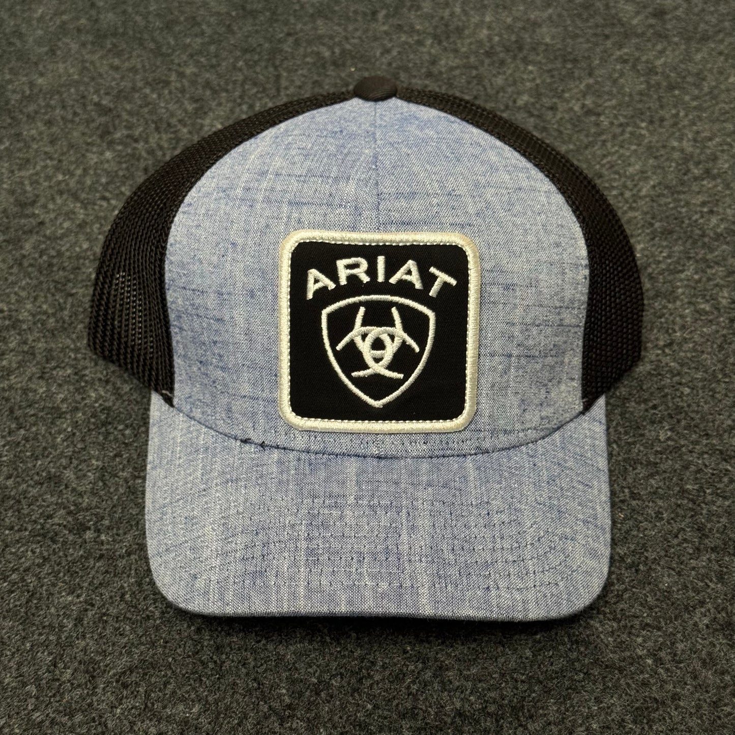 Ariat Flexfit 110 Snapback Trucker Cap