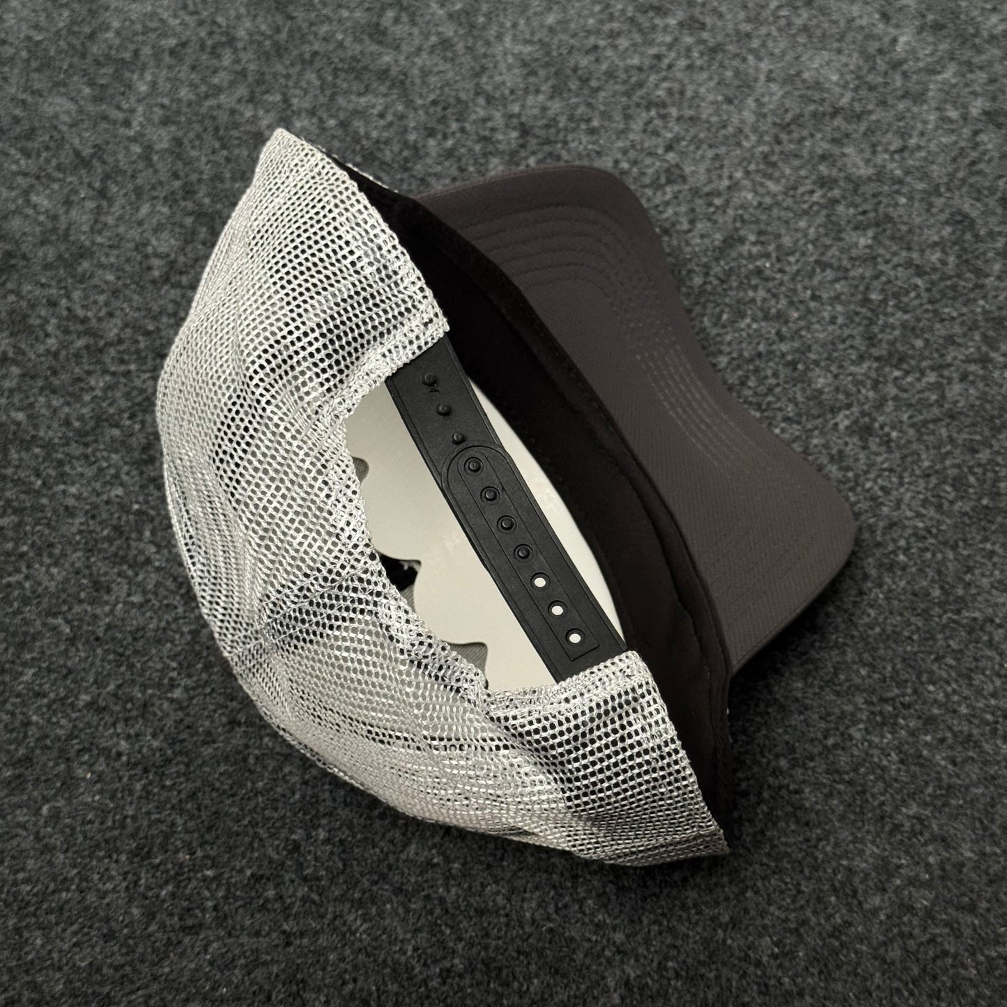 Killik Men's Solid Logo K Mesh Back Trucker Hat