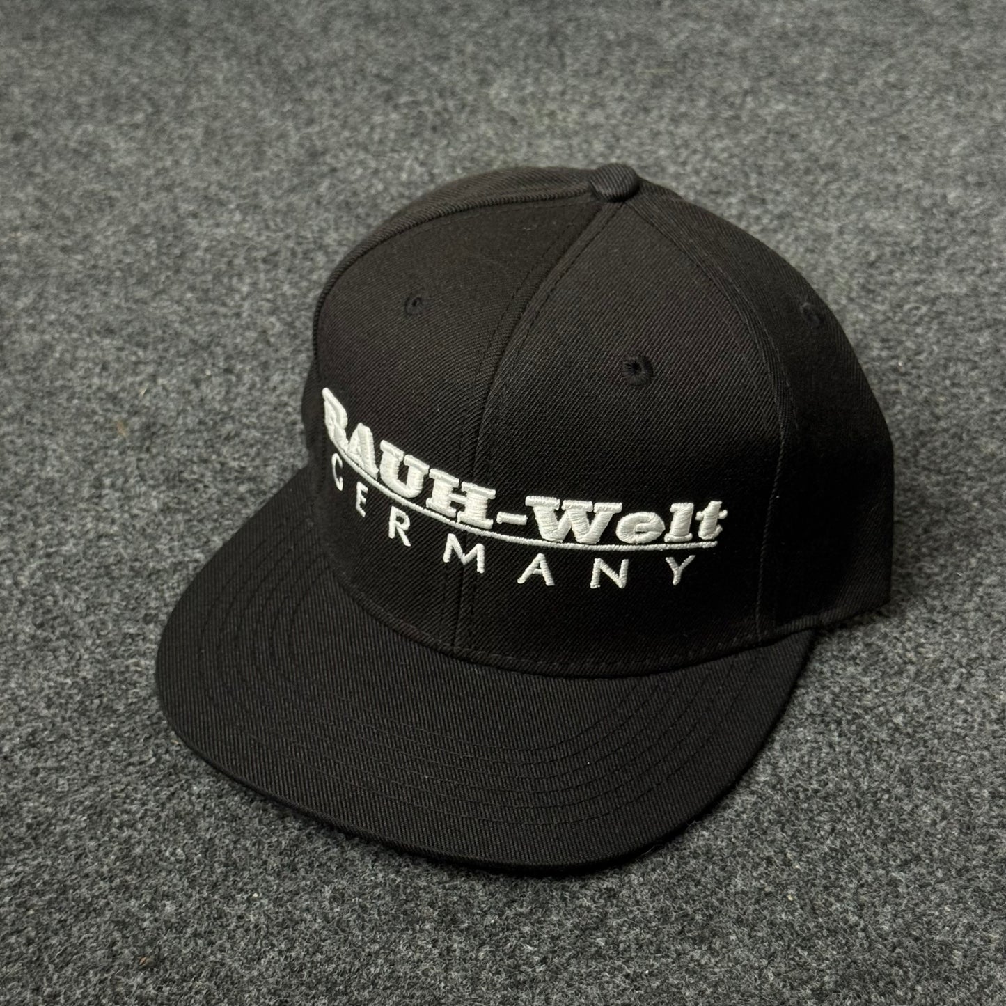 Official RWB (Rauh-Welt Begriff) Snapback Flat Cap