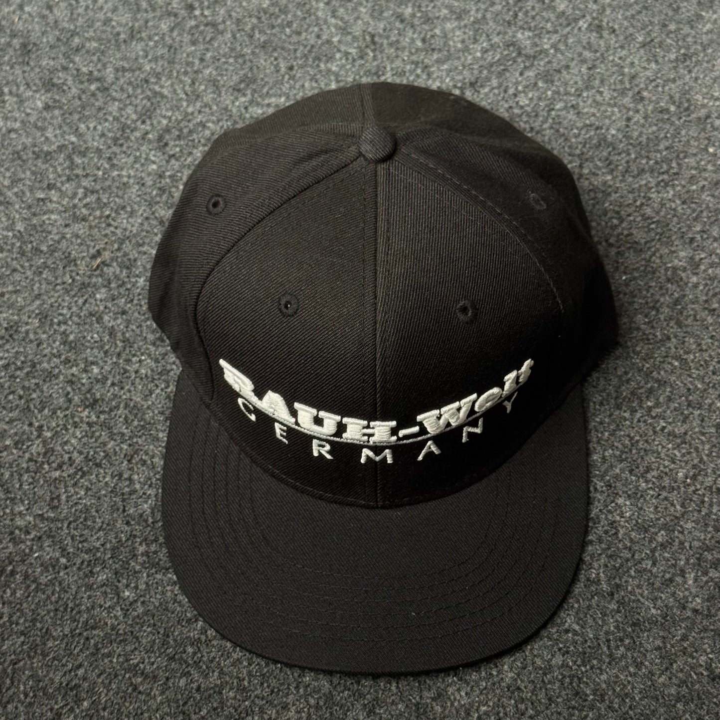 Official RWB (Rauh-Welt Begriff) Snapback Flat Cap