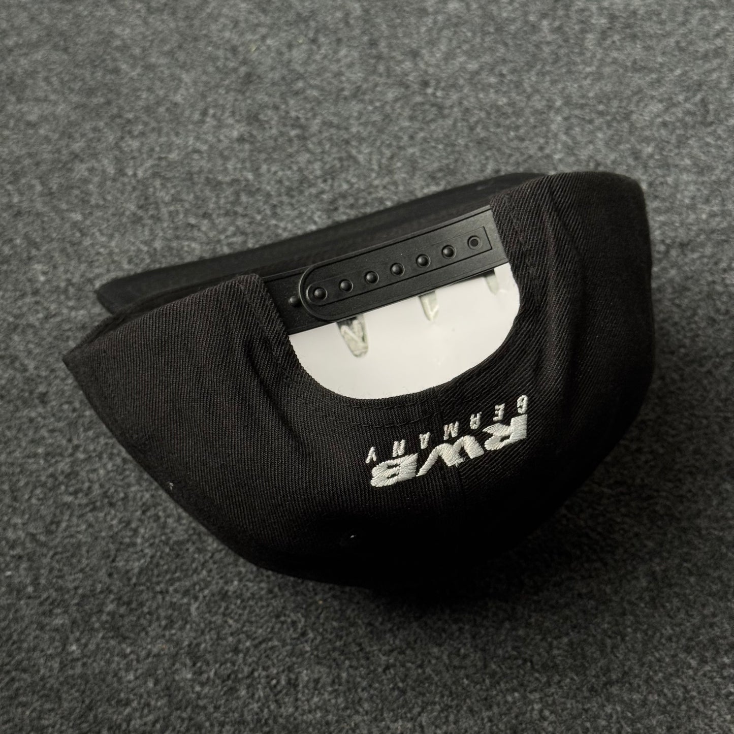 Official RWB (Rauh-Welt Begriff) Snapback Flat Cap