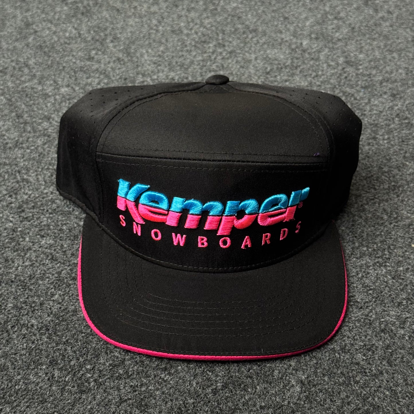 Kemper Snowboards Snapback Cap