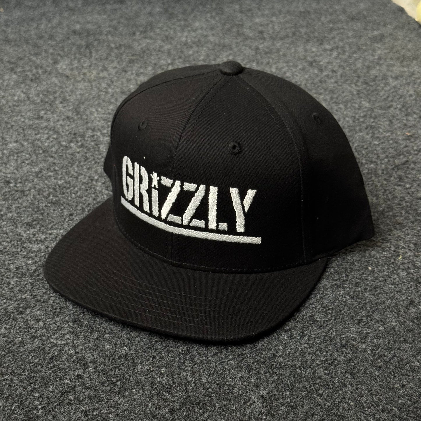 Grizzly Griptape "Grizzly Stamp"   Snapback Cap