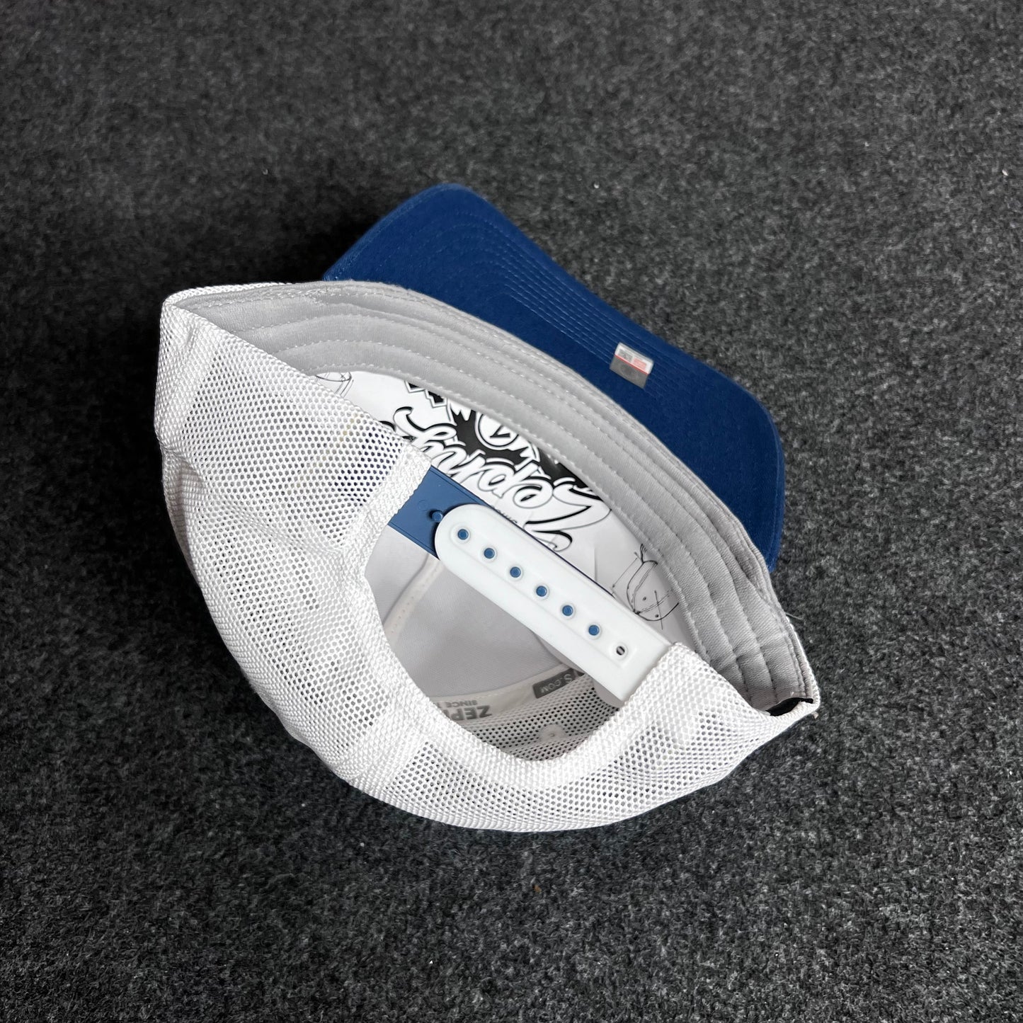 Zephyr Letter U Cap