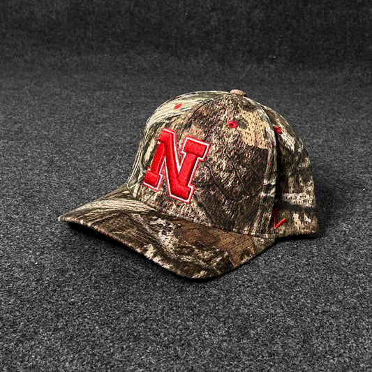 Nebraska Cornhuskers Camouflage  Fitted Hat  (M size )