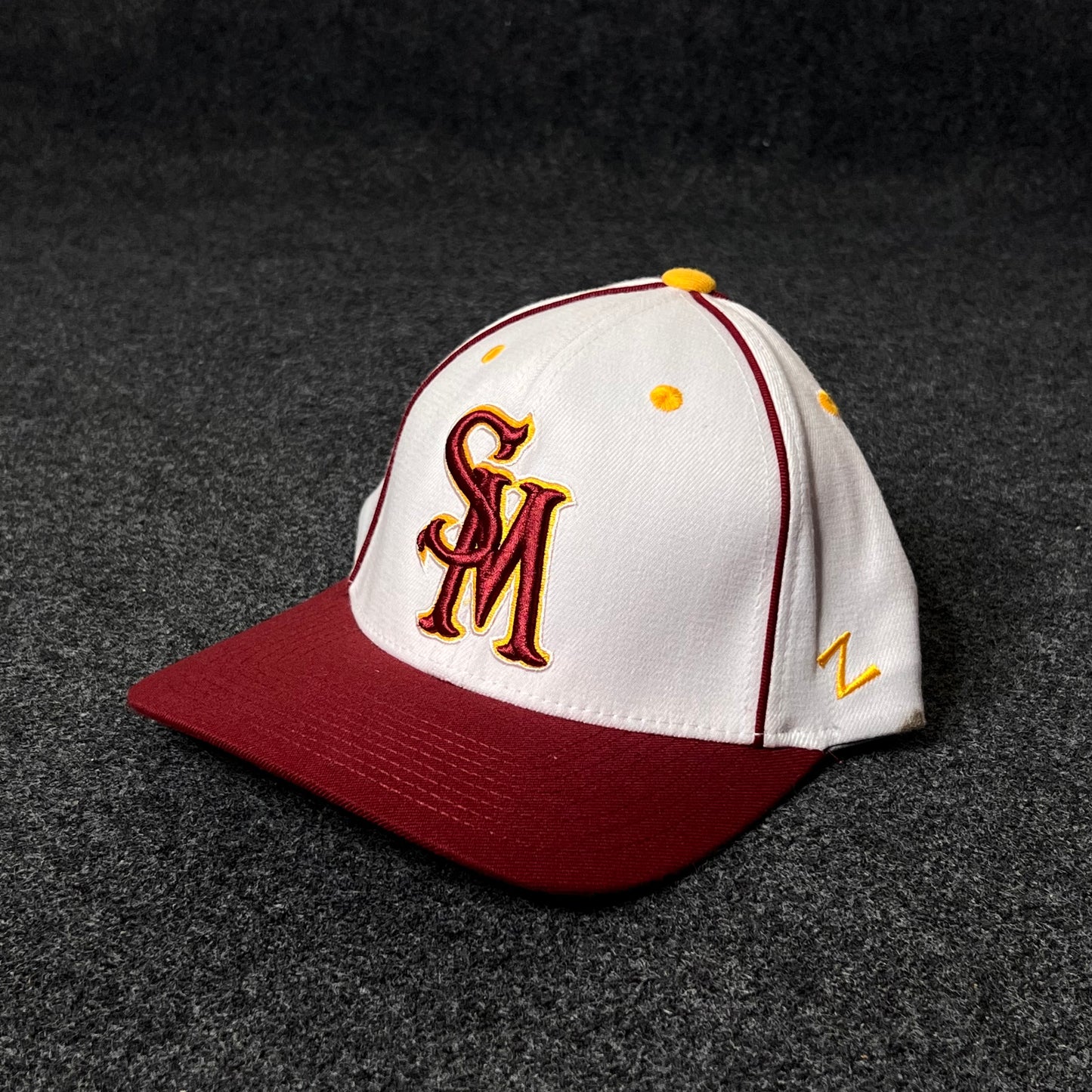 SM Logo Adjustable Snapback Baseball  Fitted Hat  (M size )