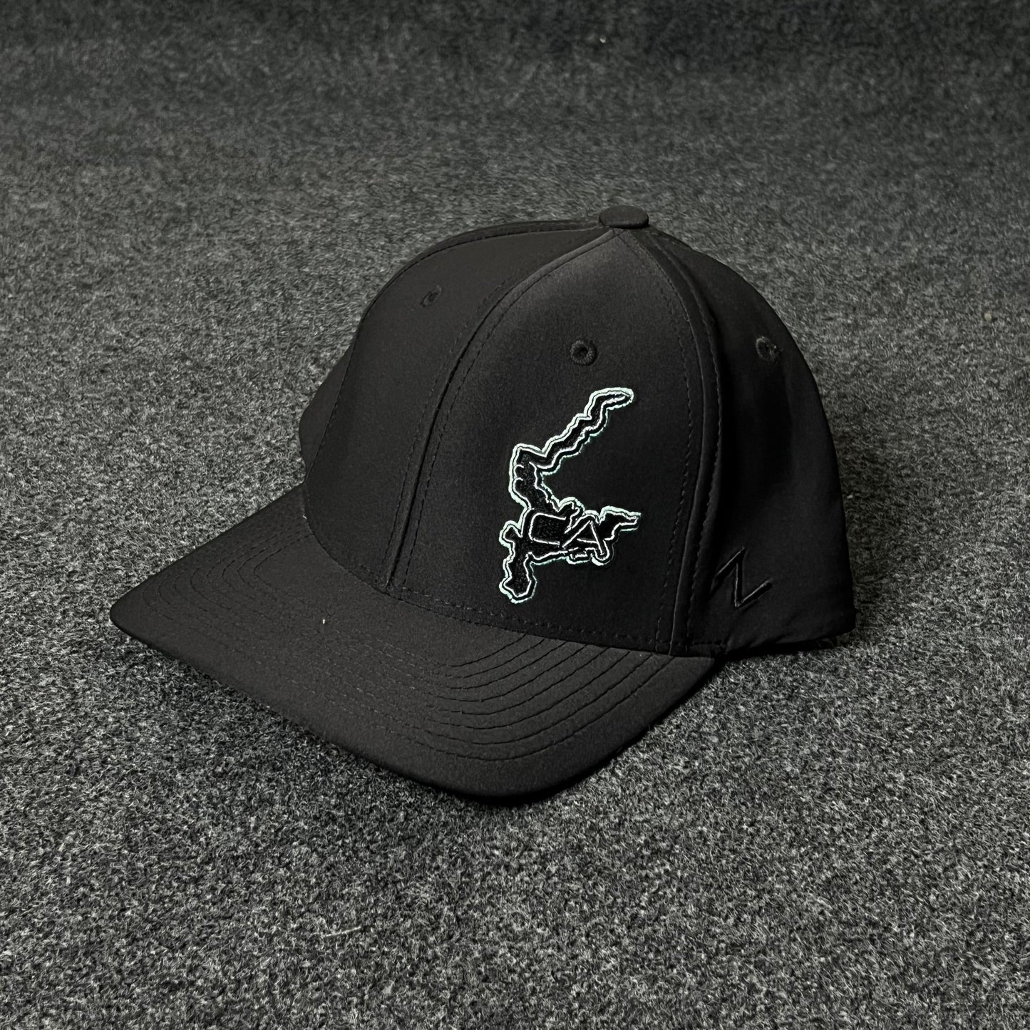 Shenandoah Circuit Track Map Fitted Cap  ( XL size )