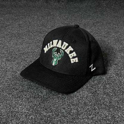 Milwaukee Bucks Black Logo Cap