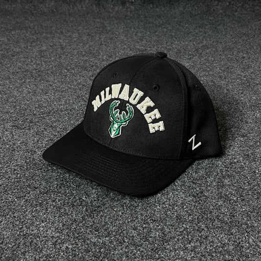 Milwaukee Bucks Black Logo Cap