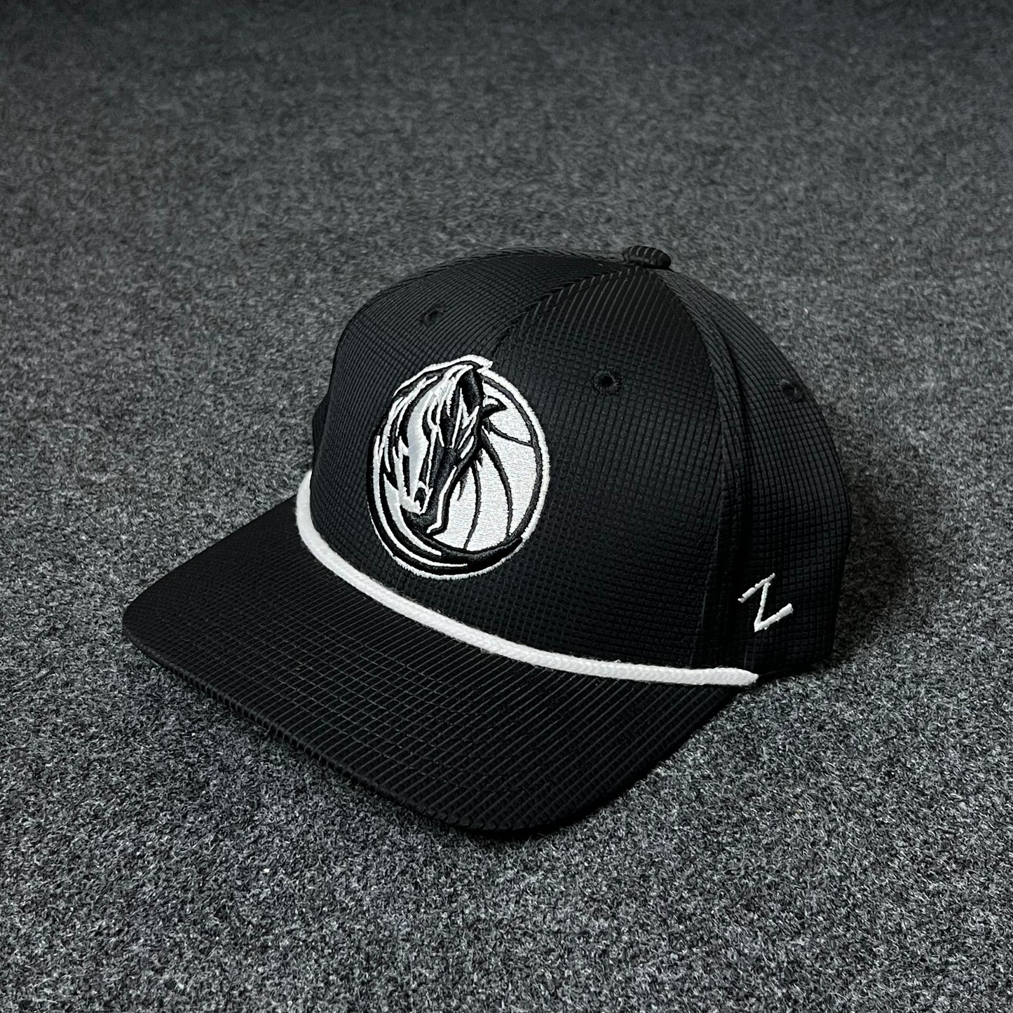 Dallas Mavericks Black & White Rope Cap