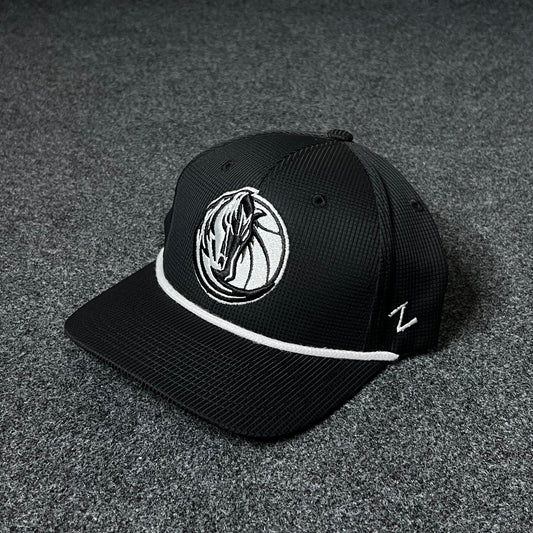 Dallas Mavericks Black & White Rope Cap