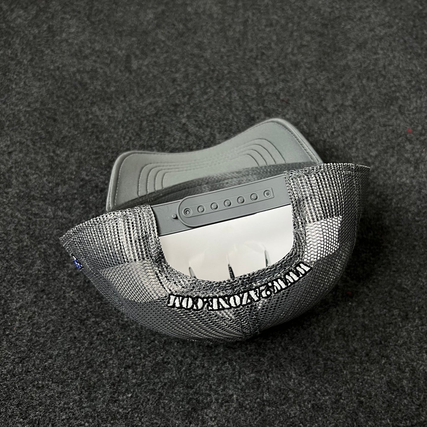 2A Zone Trucker Hat – Gray Mesh Cap