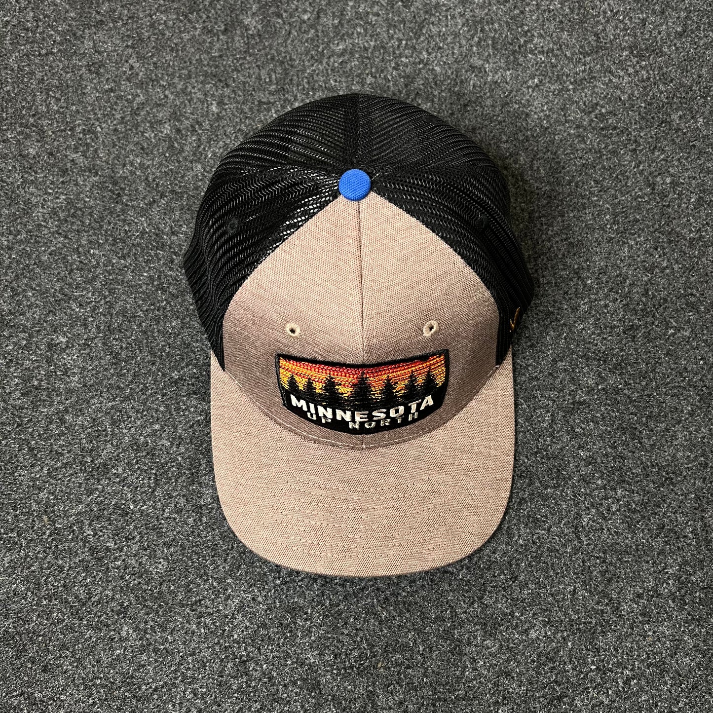 Minnesota Up North Mesh Back Trucker Hat – Gray & Black