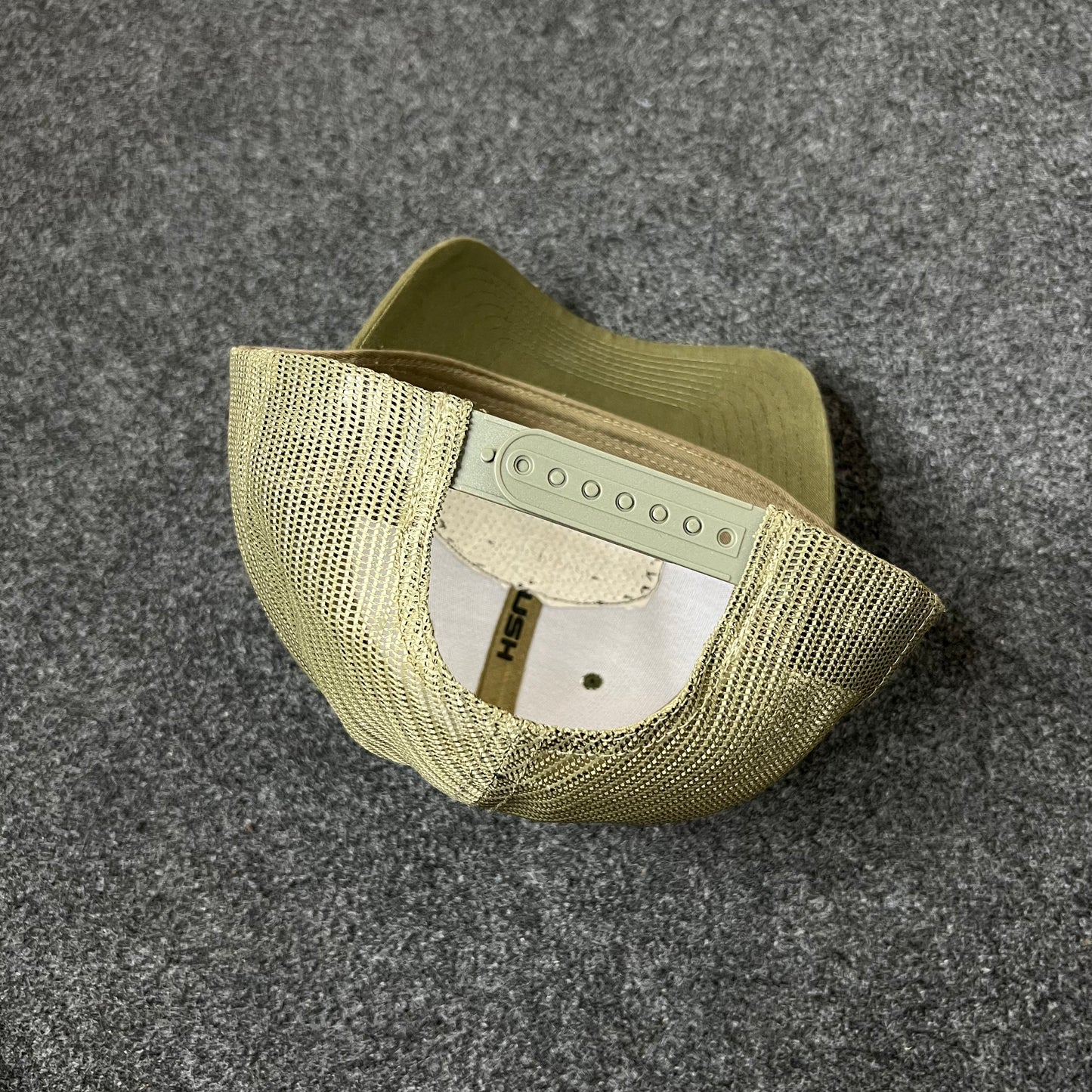 Bowhunter Mesh Back Trucker Hat – Olive Green