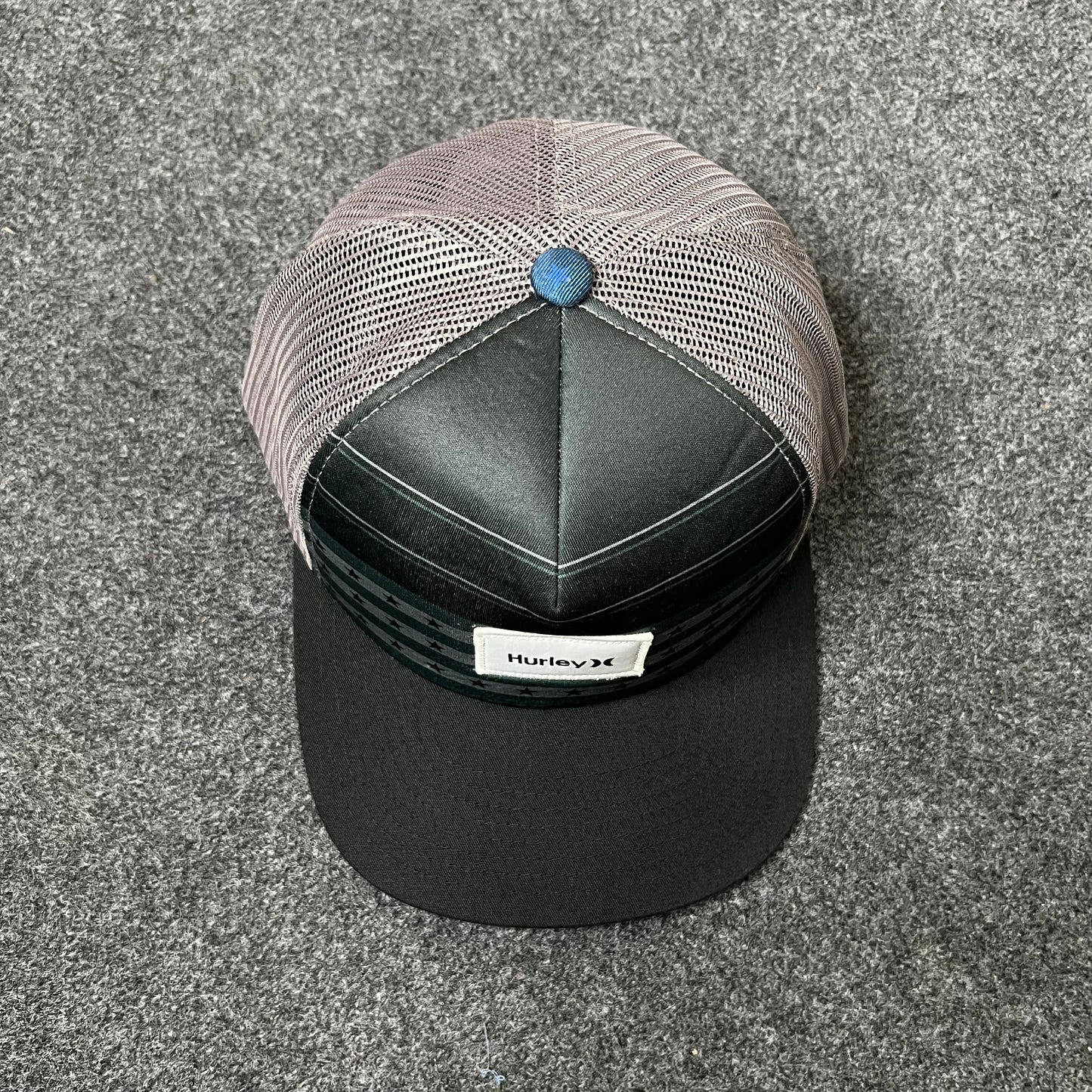 Katin Stripe & Stars Mesh Back Baseball Cap – Gray & Black