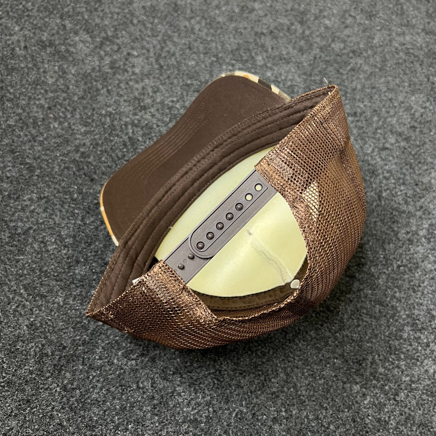 Cabela’s Camo Mesh Back Baseball Cap – Brown & Tan