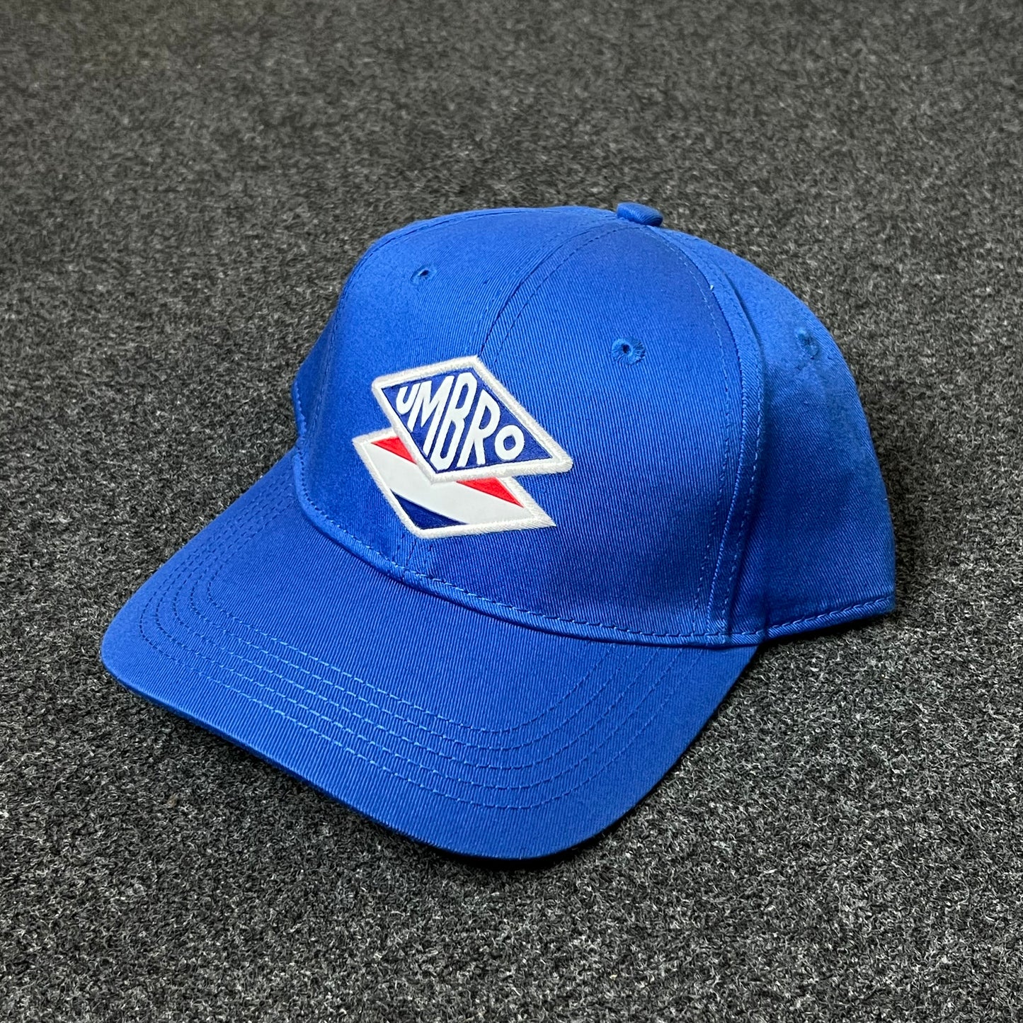 Umbro Retro Logo Hat – Royal Blue