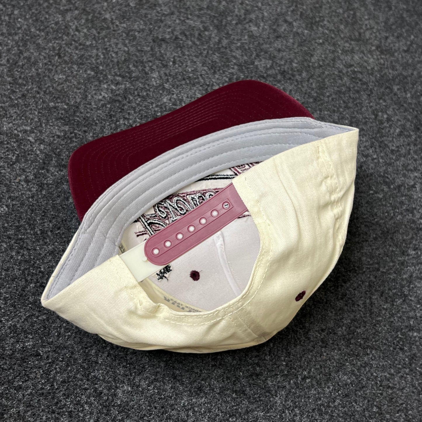 Peterborough Petes Script Logo Hat – Cream & Maroon
