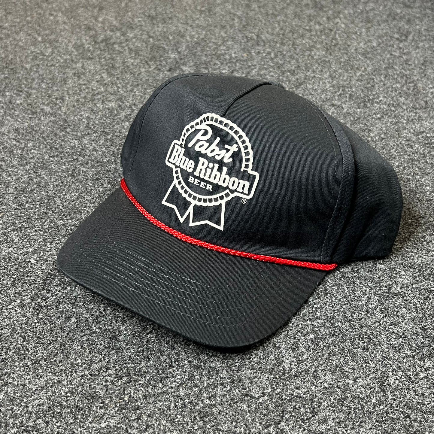 Pabst Blue Ribbon Rope Accent Hat – Black & Red