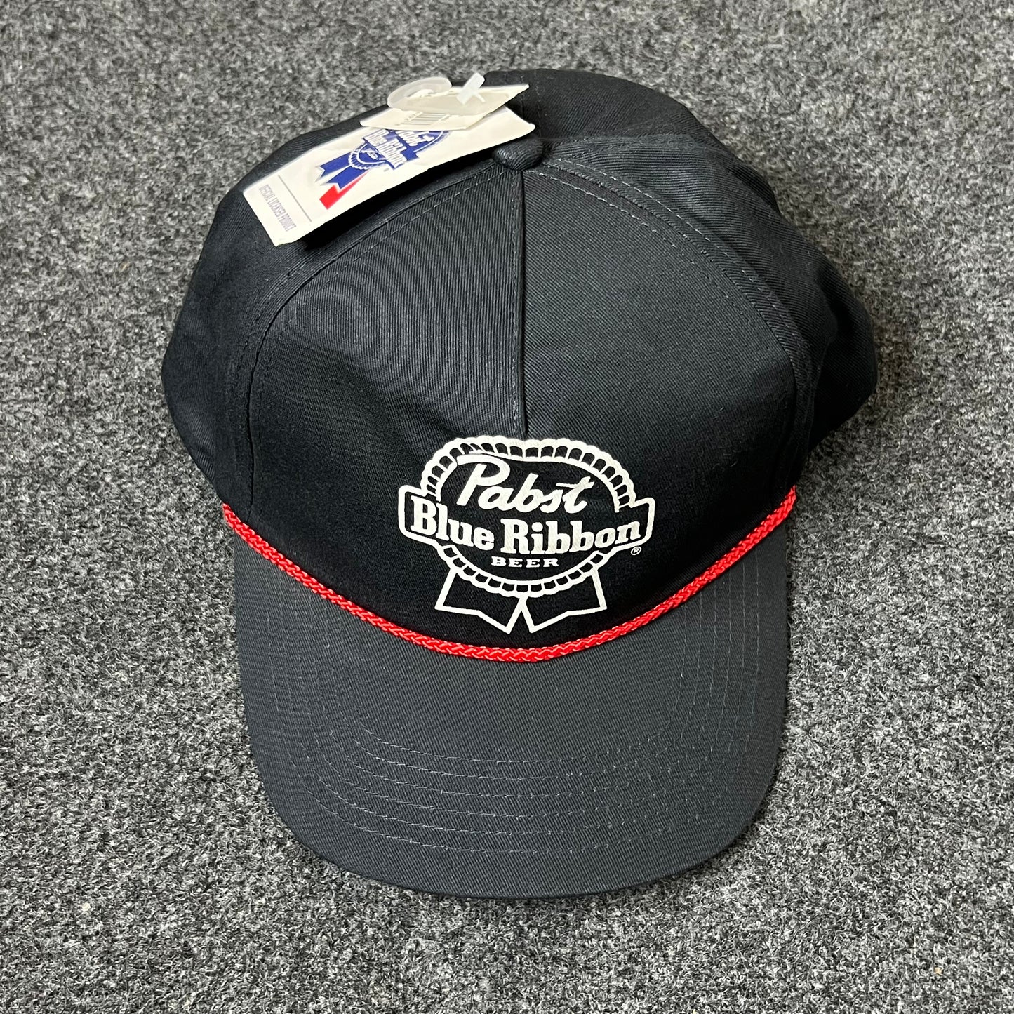 Pabst Blue Ribbon Rope Accent Hat – Black & Red