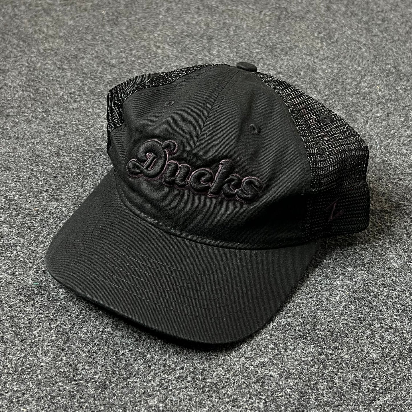 Ducks Blackout Baseball Hat – All-Black Design