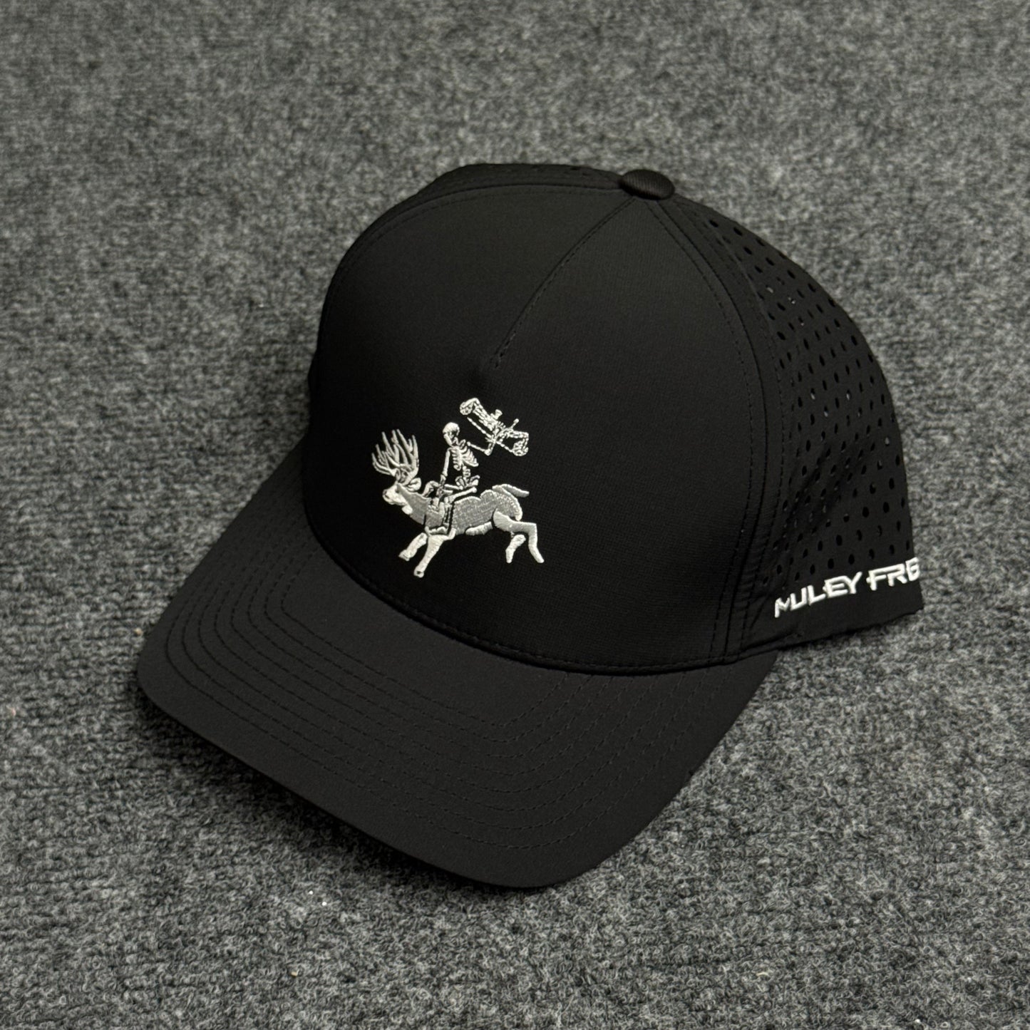 Muley Freak Skeleton Bowhunter Performance Cap – Black