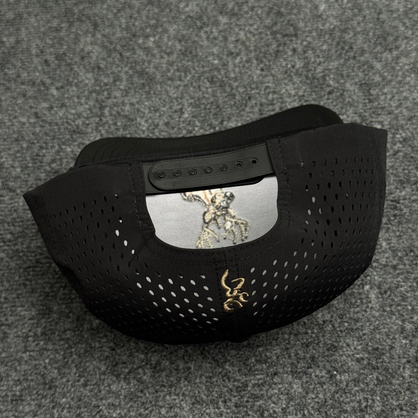 PRO Whitetail Head Rope Flatty in the Solid Black Cap