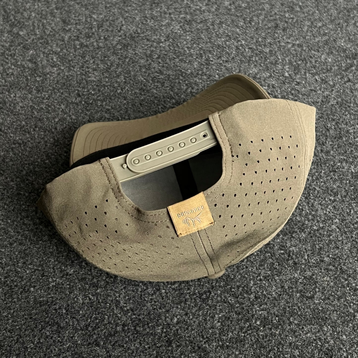 Solid Tan Trucker Cap – Minimalist Style