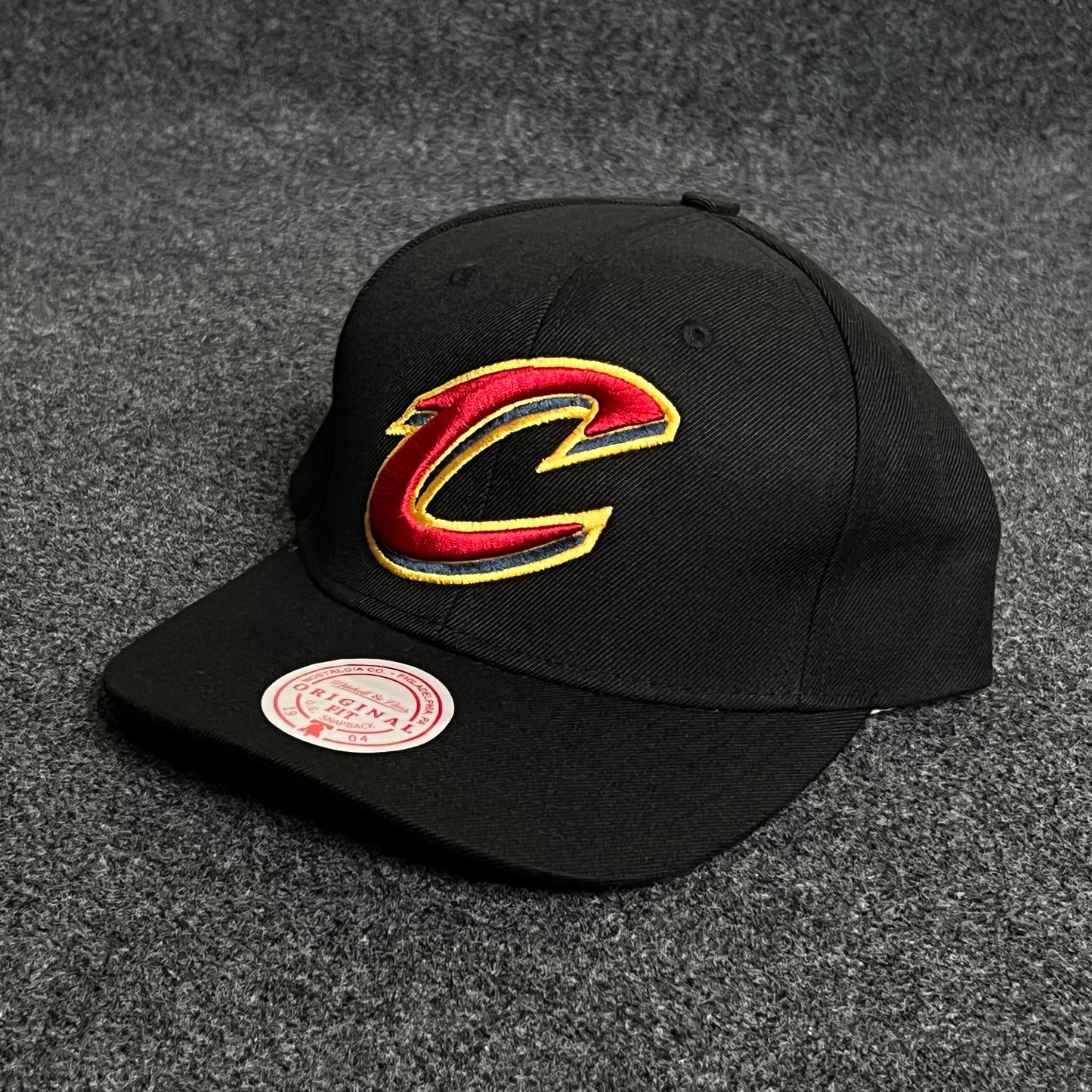 Cleveland Cavaliers Baseball Cap – Black (Big “C” Logo)