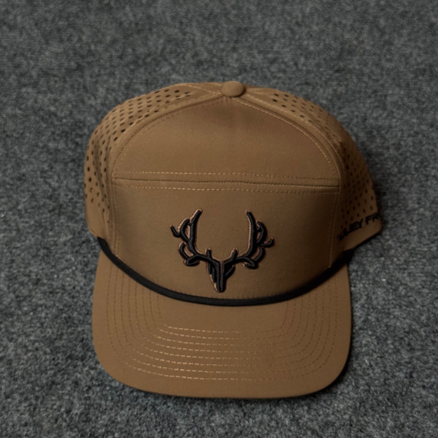 PRO Buck Shed Flatty 2.0 (7-Panel Rope Trucker style) in Coyote / Tan Cap