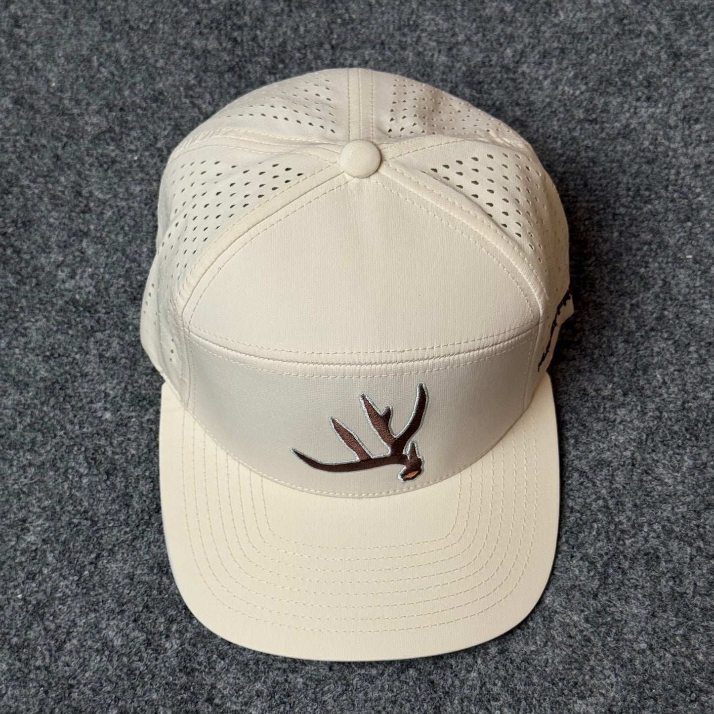 PRO Buck Shed Flatty 2.0 ( 7-Panel Trucker style Cap ) in Cream
