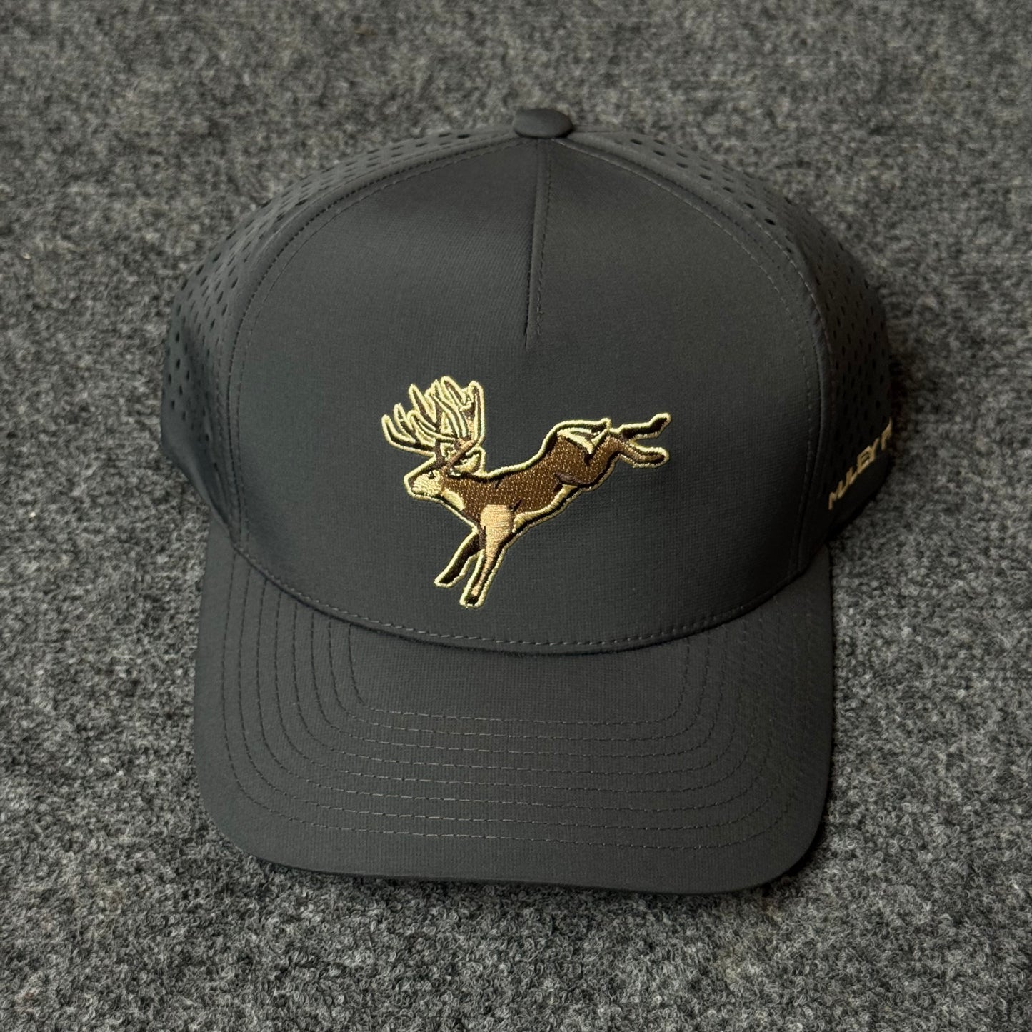 PRO Legend Muley Trucker cap in Black