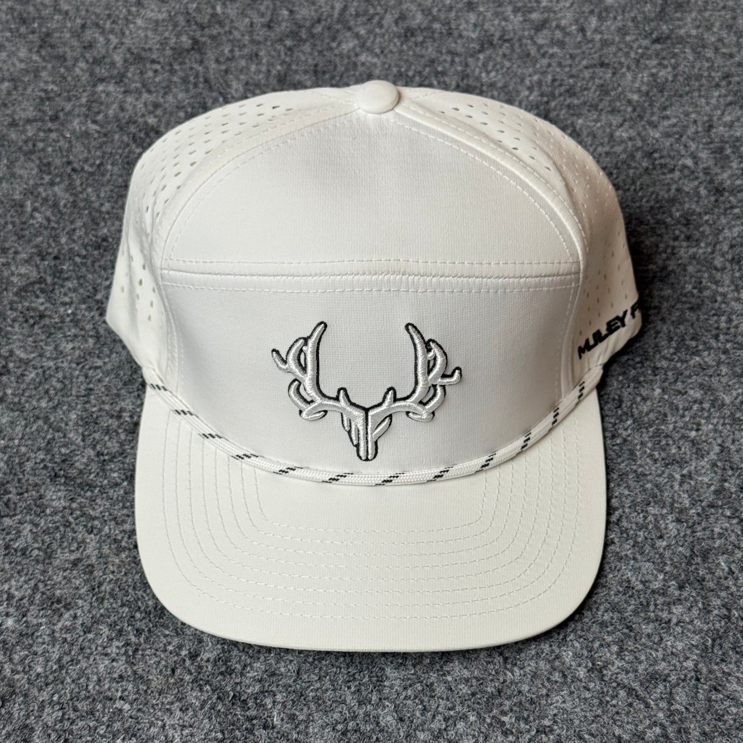 PRO Buck Shed Flatty 2.0 Trucker style Cap in Cream