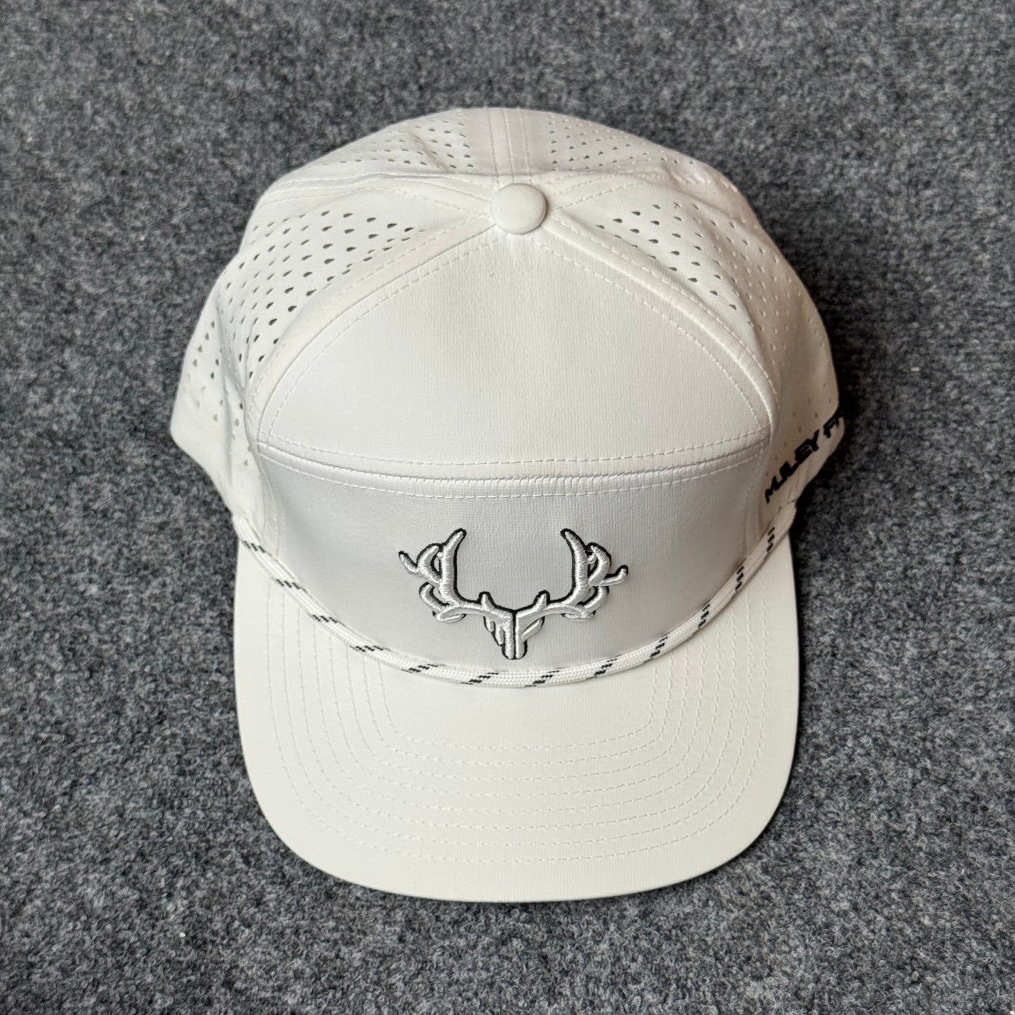 PRO Buck Shed Flatty 2.0 Trucker style Cap in Cream