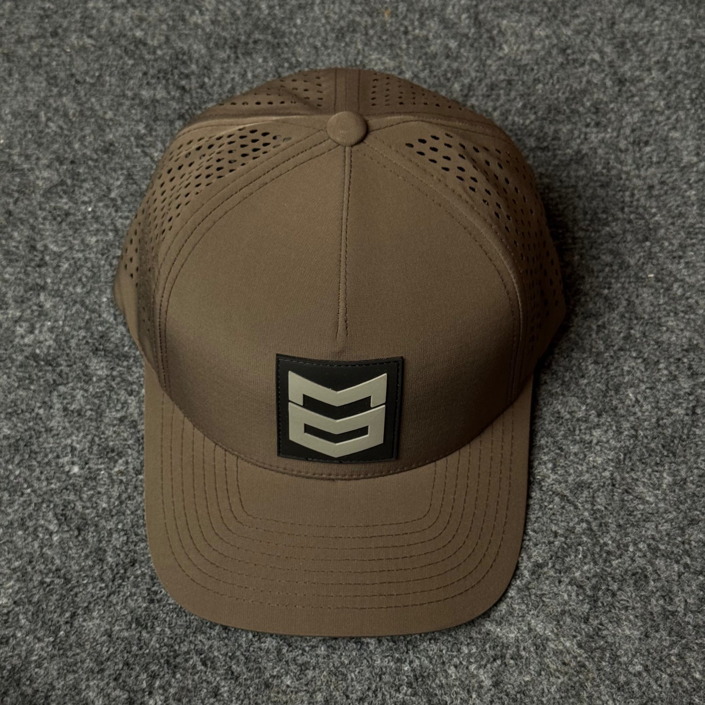 Lynx Hat / Drip Mid-Profile Cap in Coyote Brown / Khaki
