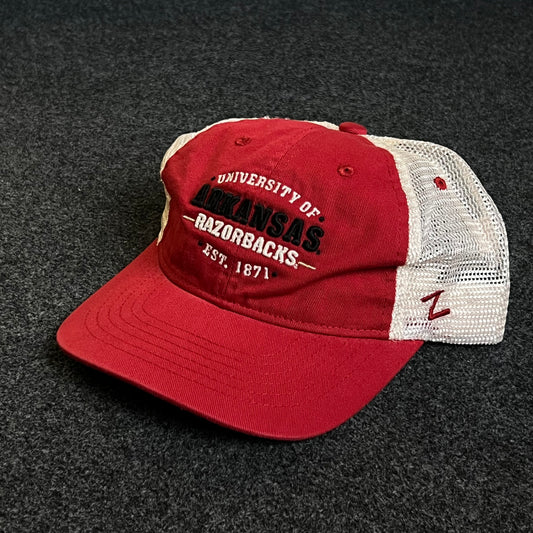 Arkansas Razorbacks Mesh Trucker Cap – Red & White Mesh (Distressed)