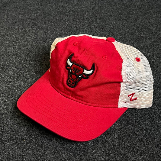 Chicago Bulls Mesh Trucker Cap – Red & White Mesh