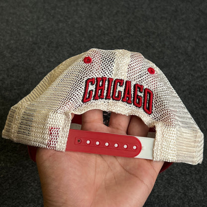 Chicago Bulls Mesh Trucker Cap – Red & White Mesh