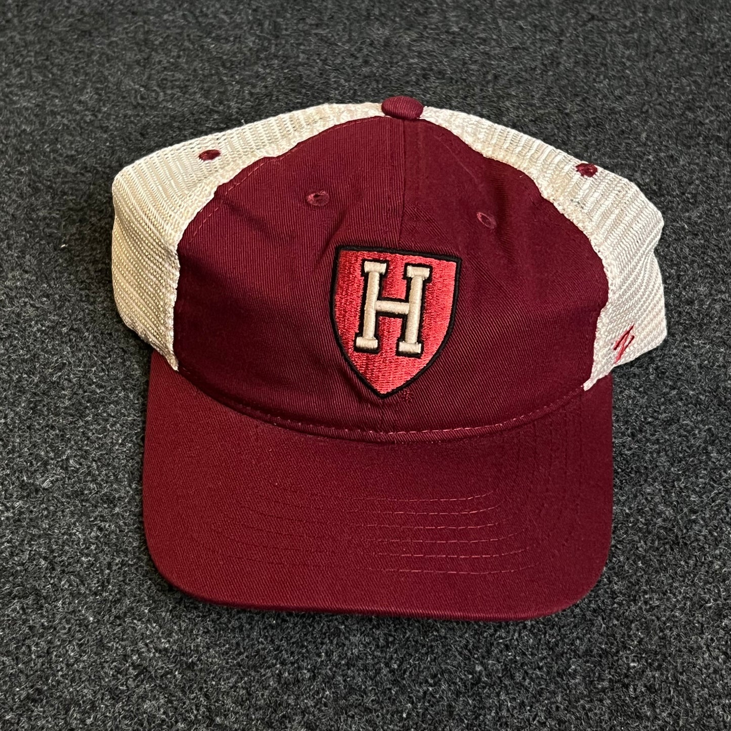 Harvard Mesh Trucker Cap – Crimson & White Mesh (Shield Patch)