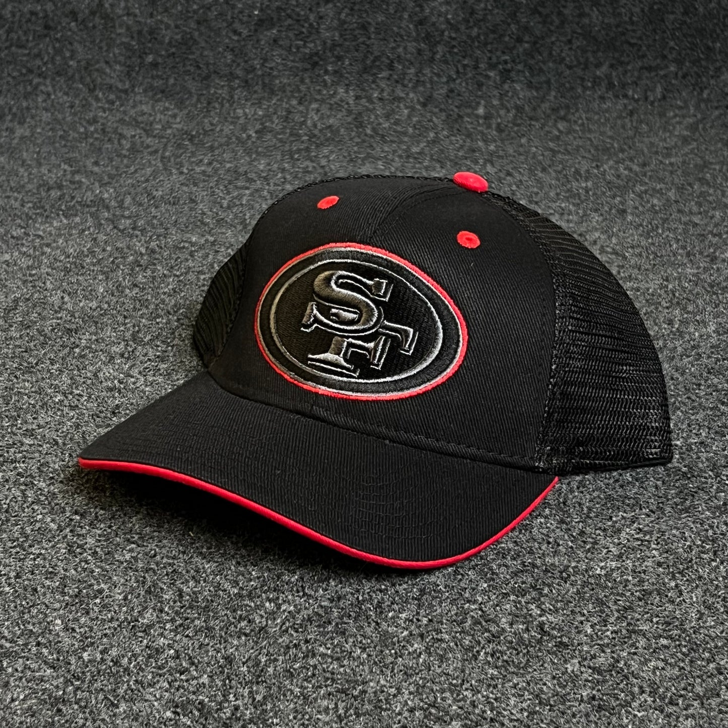 San Francisco 49ers 9SEVENTY Trucker Hat