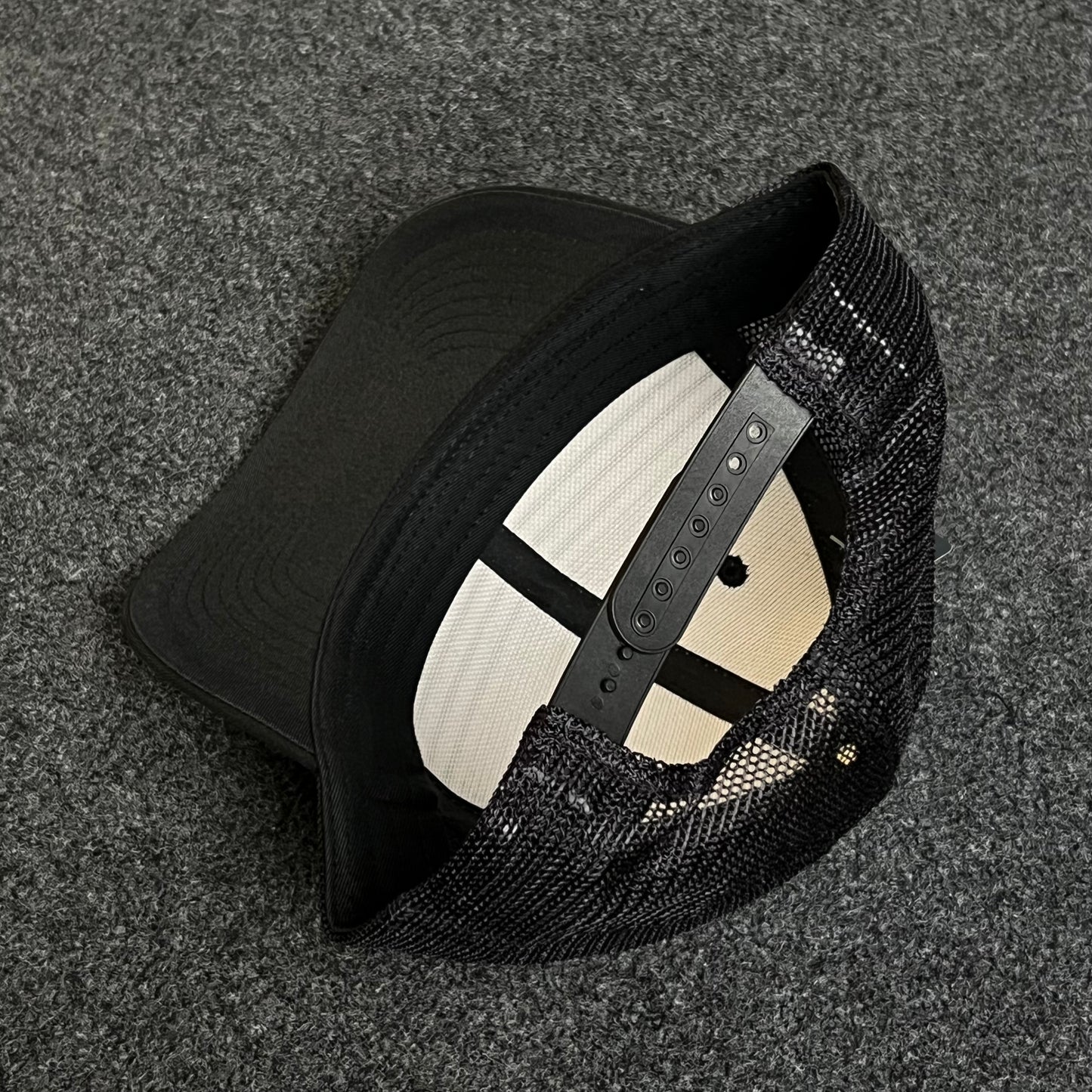 Atlantis A4040 Striped Trucker Cap
