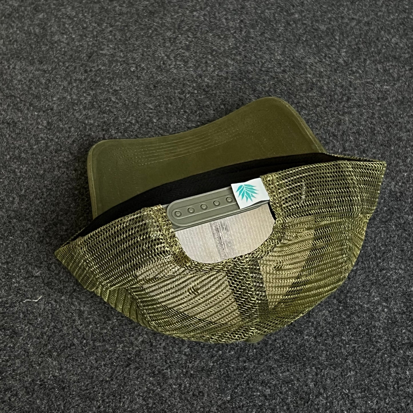 Pointer Dog Hunting Patch Mesh Trucker Hat