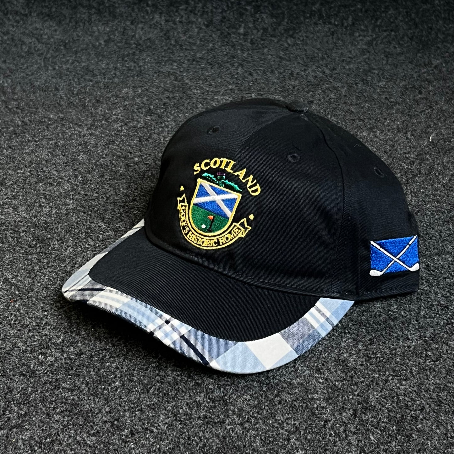 Scotland Crest and Tartan Plaid Baseball Cap