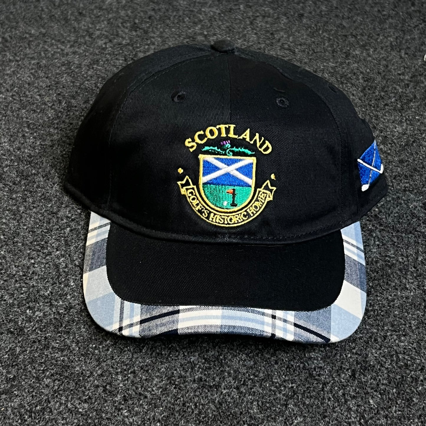 Scotland Crest and Tartan Plaid Baseball Cap