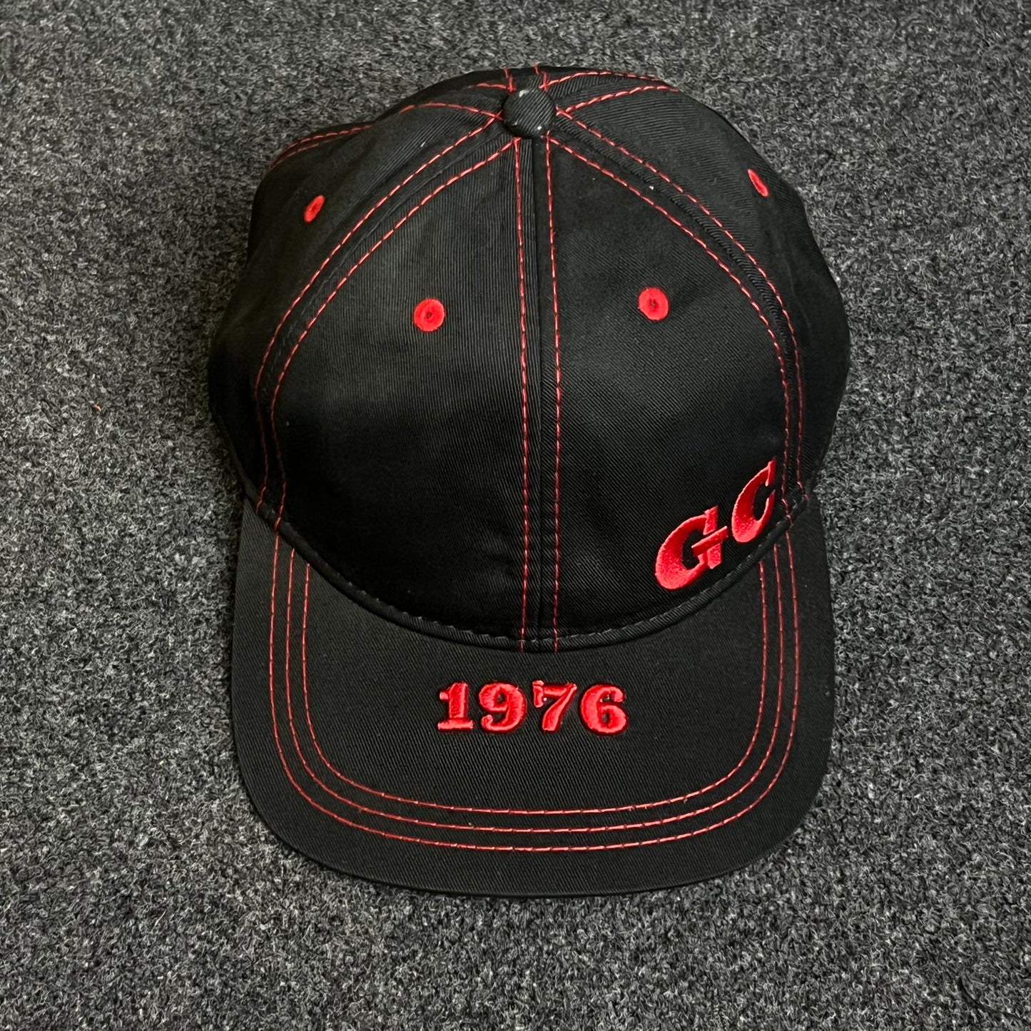 GC 1976 Black and Red Baseball Cap