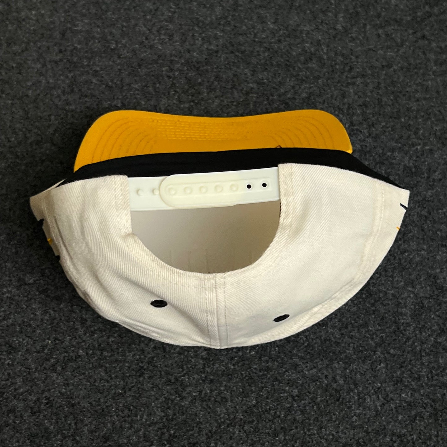 Boston Bruins Vintage-Style Cap