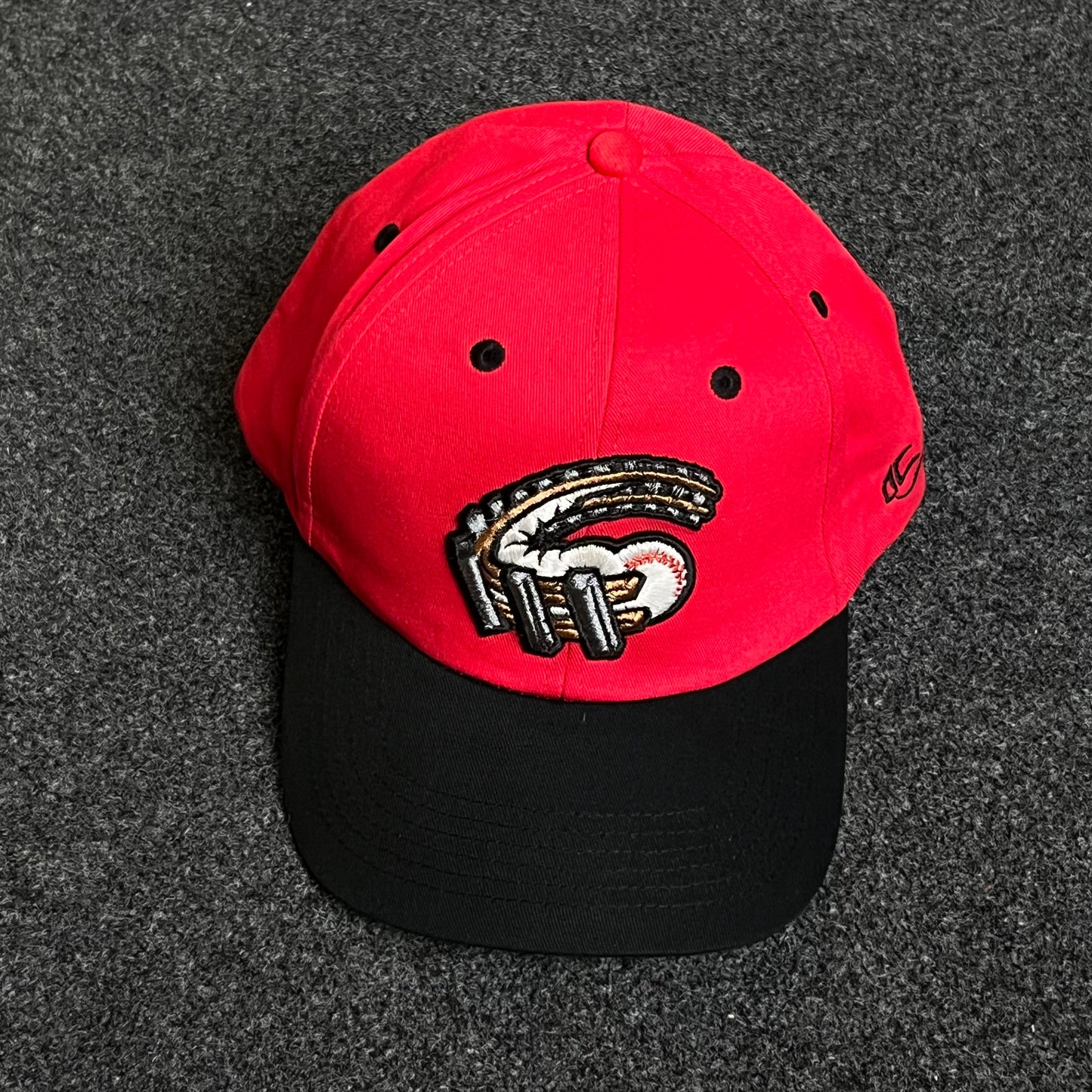 Chattanooga Lookouts Red/Black Cap