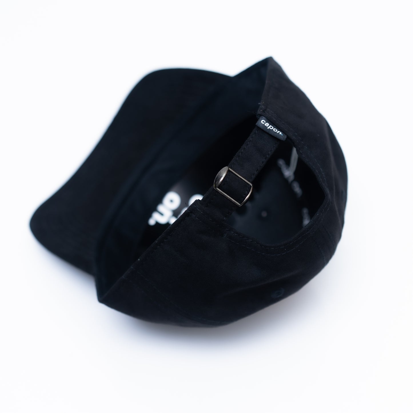 FULL BLACK CAP BY CAPON